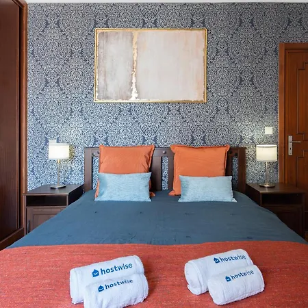 Host Wise - Spacious Duplex House - Jacuzzi & Terrace *