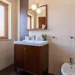 Semesterbostad Host Wise - Spacious Duplex House - Jacuzzi & Terrace Oporto