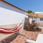 Host Wise - Spacious Duplex House - Jacuzzi & Terrace Oporto