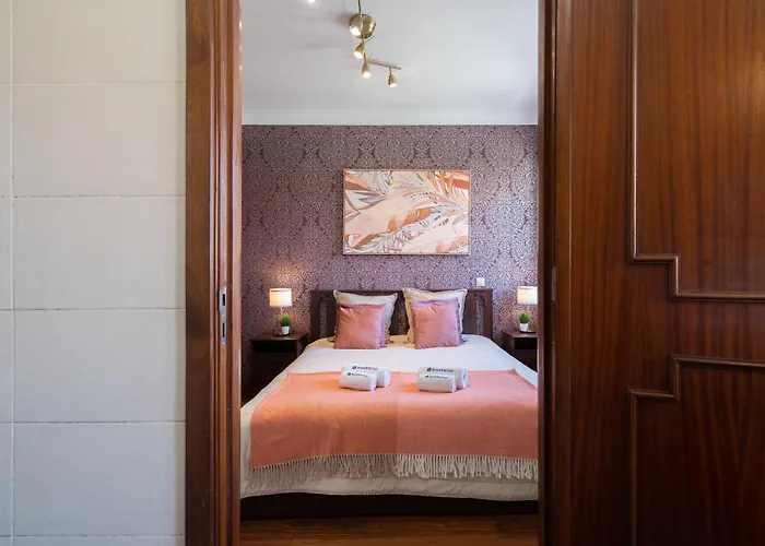 Host Wise - Spacious Duplex House - Jacuzzi & Terrace * بورتو